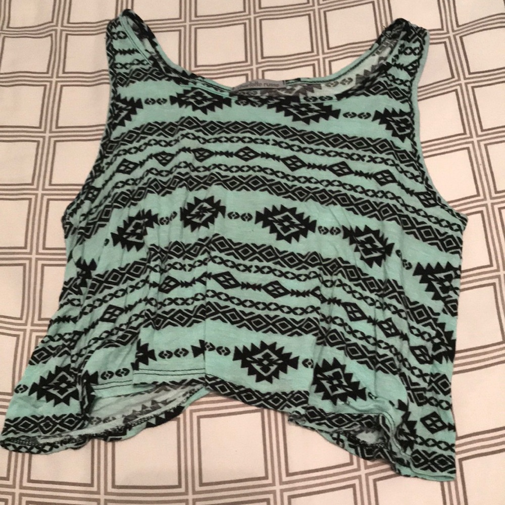 crop top